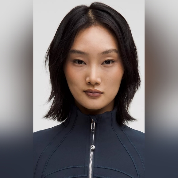 LULULEMON Define Cropped Jacket Nulu - Picture 4 of 5